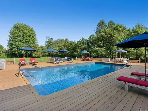 43 Robin Drive Bridgehampton NY 11932