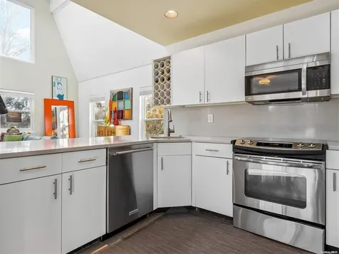 43 Robin Drive Bridgehampton NY 11932