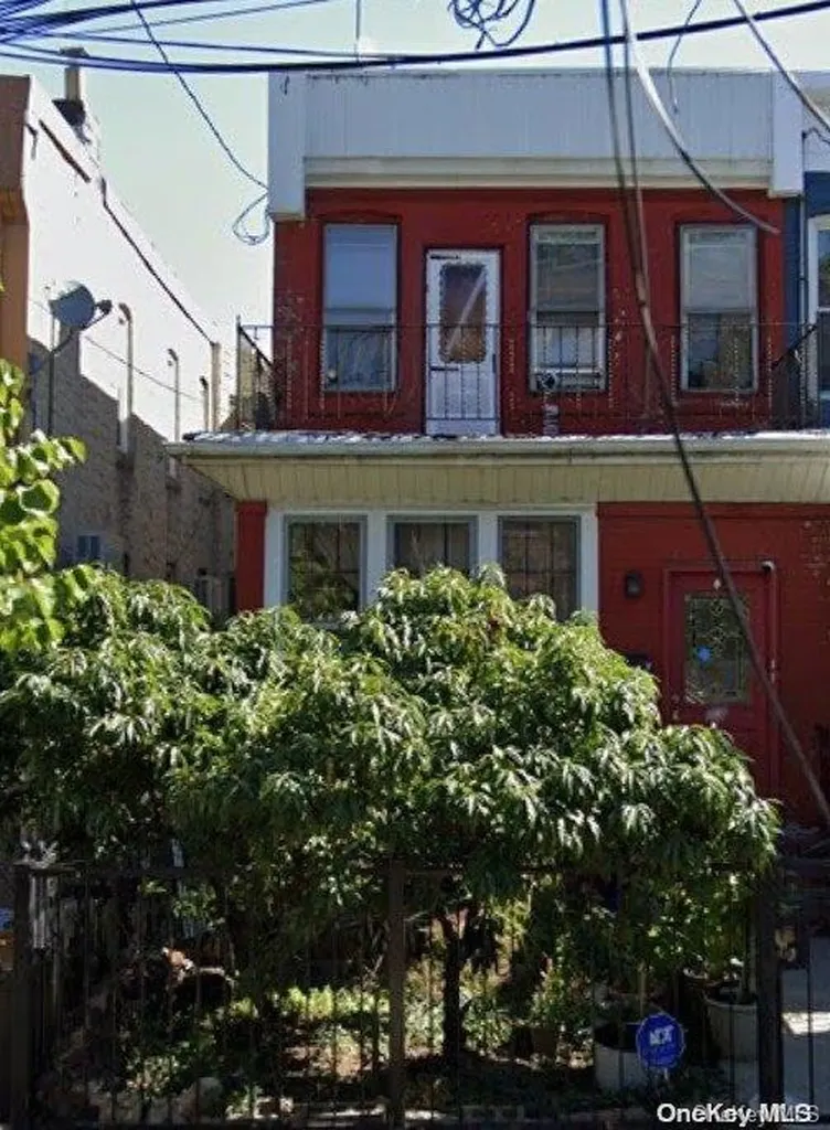 53 E 52nd Street Brooklyn NY 11203
