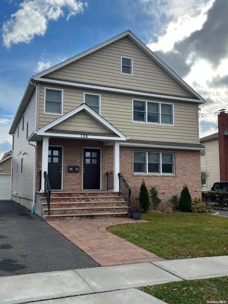 105 Washington Avenue Mineola NY 11501