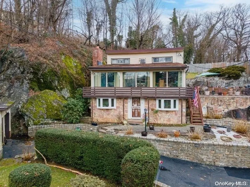 25 Chatham Terrace Yonkers NY 10710