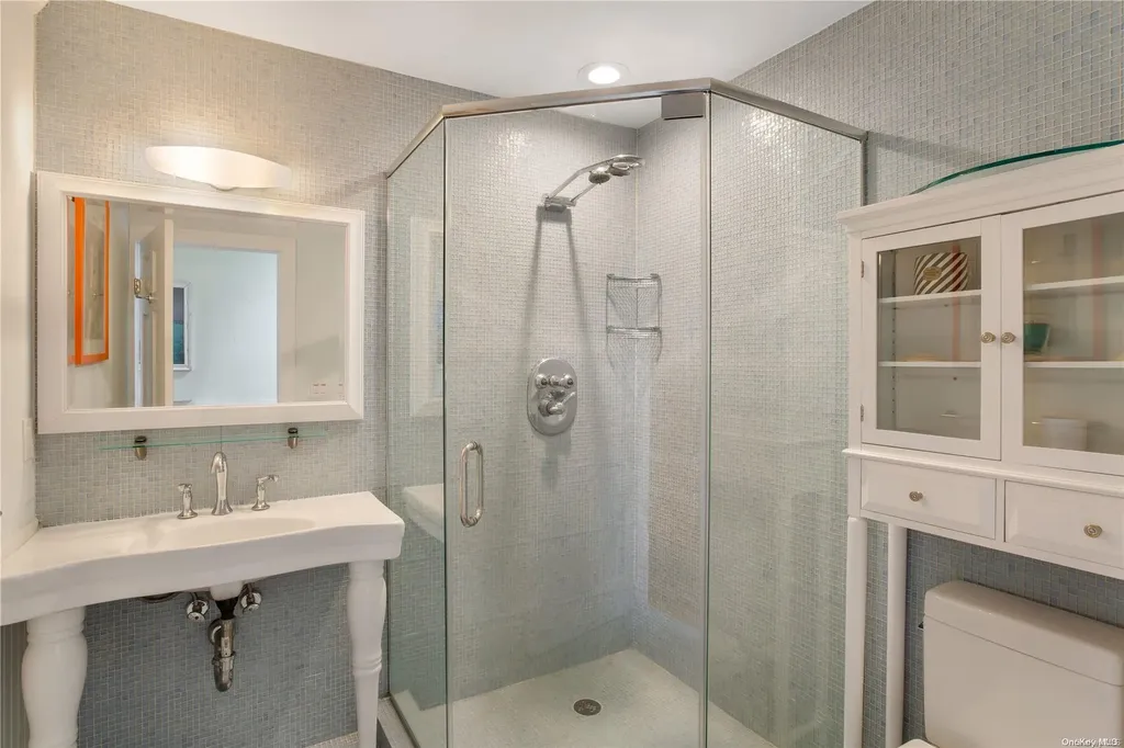 570 Dune Road Westhampton Beach NY 11978
