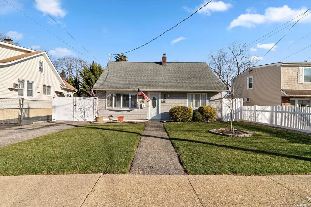 9 Ocean Avenue Bellmore NY 11710