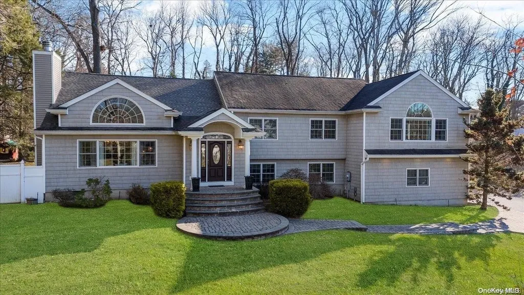466 Wolf Hill Road Dix Hills NY 11746