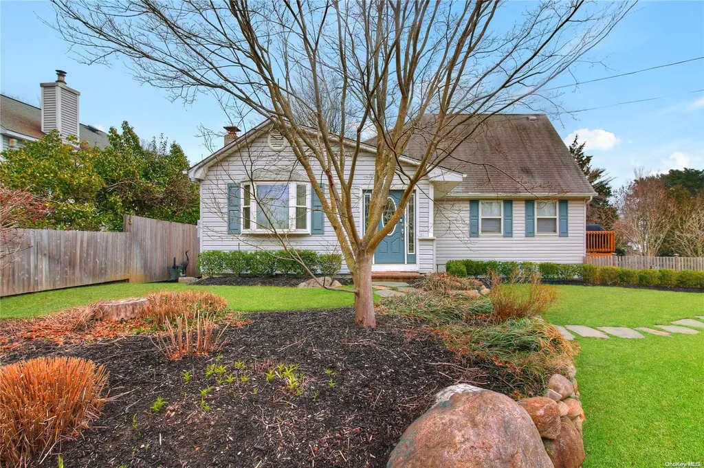 35 Hemlock Road Rocky Point NY 11778