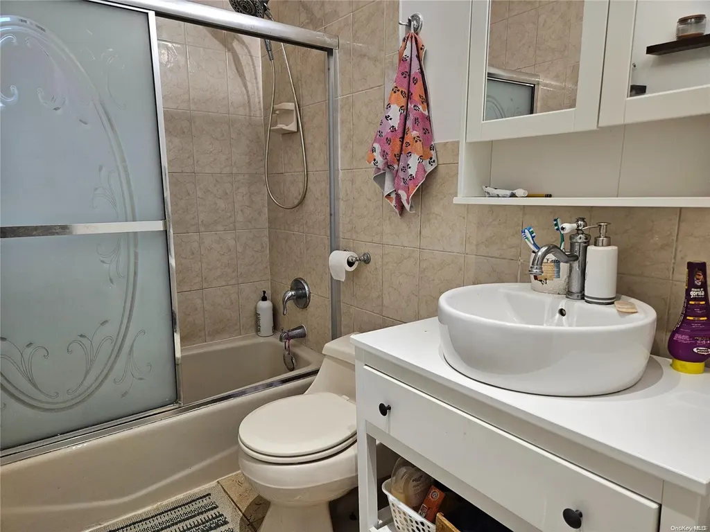35 Demille Avenue Elmont NY 11003