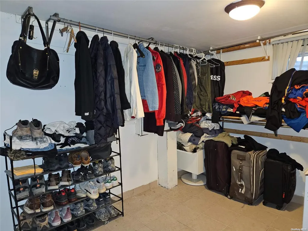 35 Demille Avenue Elmont NY 11003