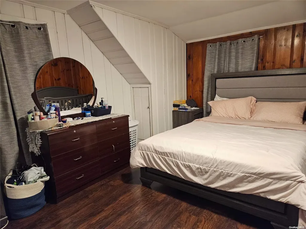 35 Demille Avenue Elmont NY 11003