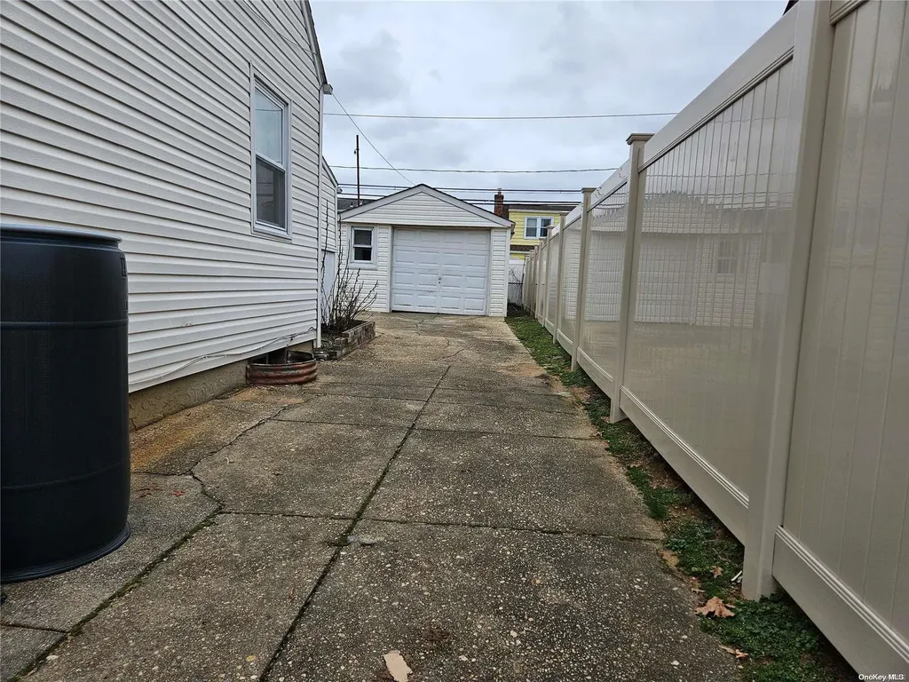 35 Demille Avenue Elmont NY 11003