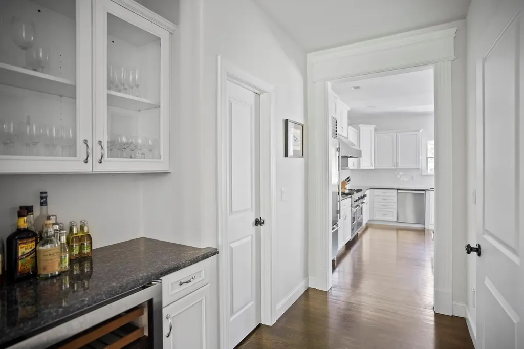 6 Ocean View Parkway Southampton NY 11968