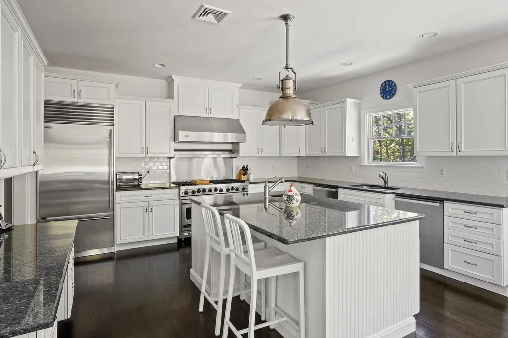 6 Ocean View Parkway Southampton NY 11968