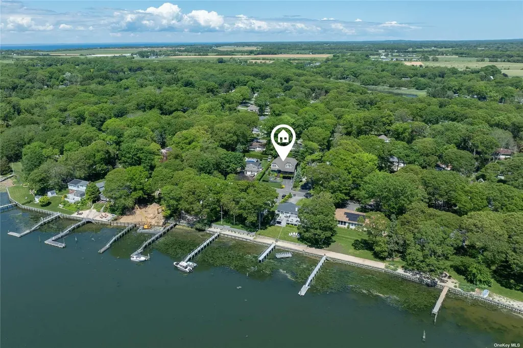 1600 Westview Drive Mattituck NY 11952