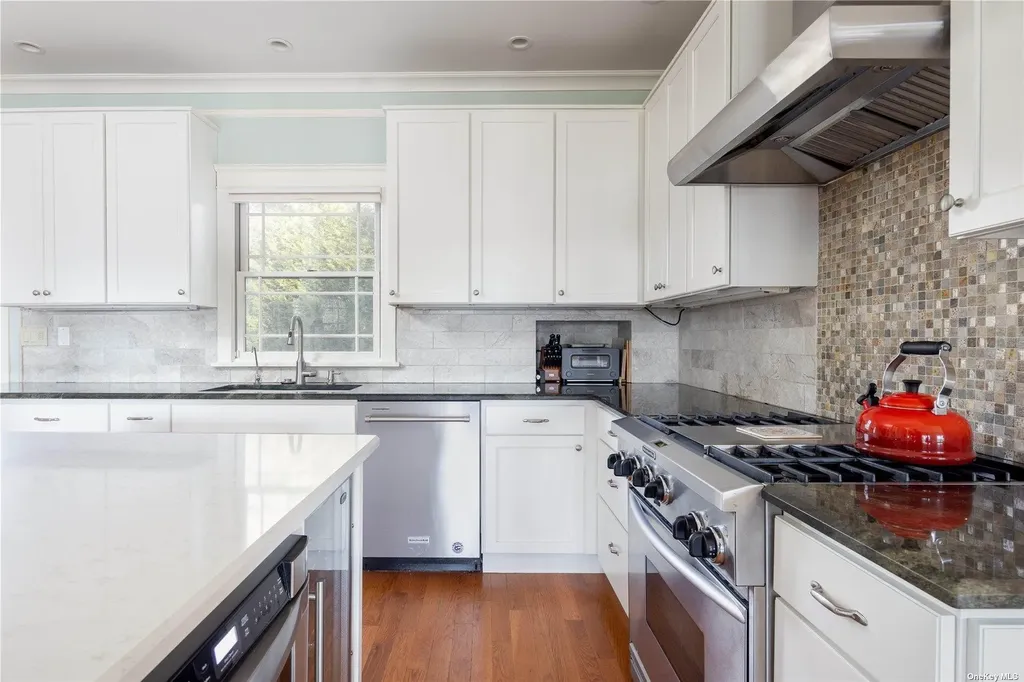 1600 Westview Drive Mattituck NY 11952