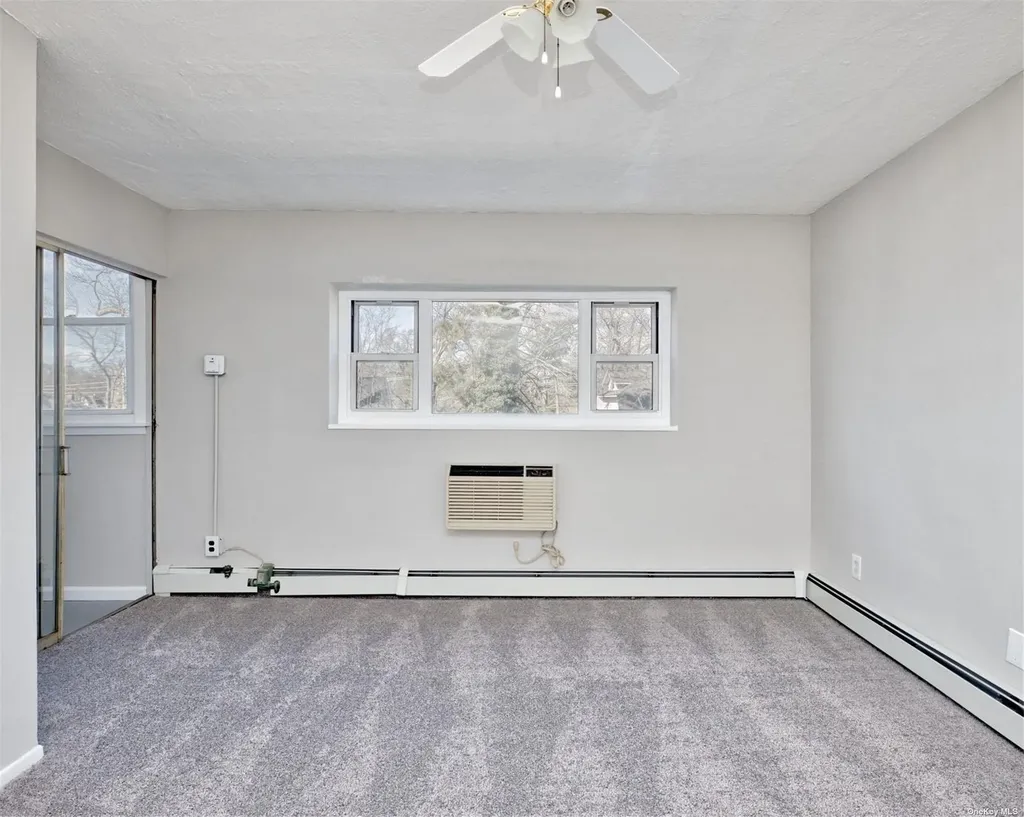 222 Smith Street Freeport NY 11520