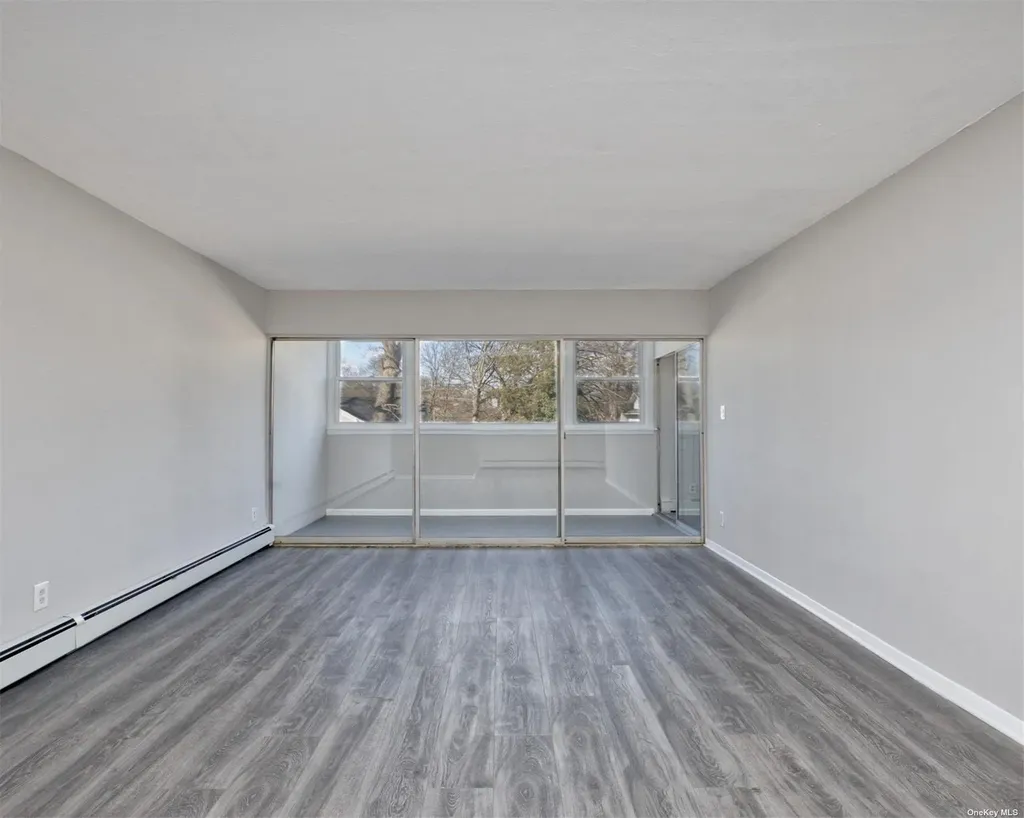 222 Smith Street Freeport NY 11520