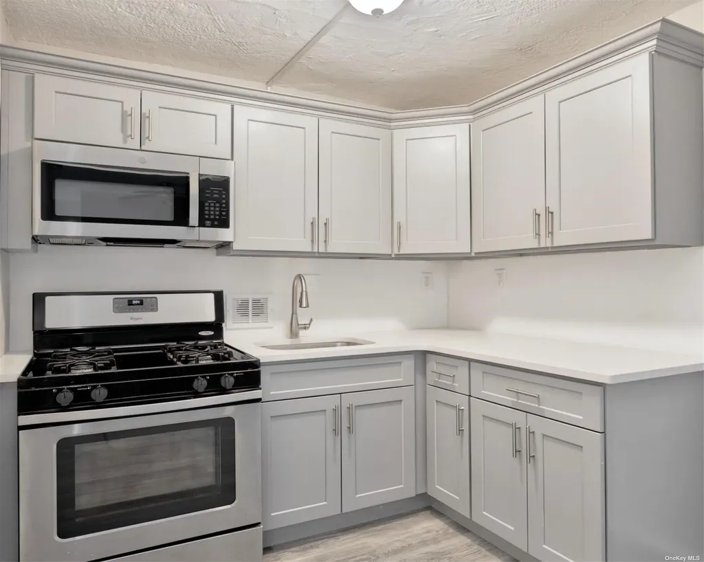 222 Smith Street Freeport NY 11520