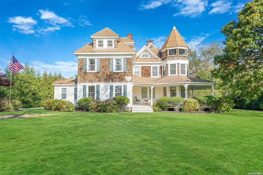 44 Bergen Lane Blue Point NY 11715