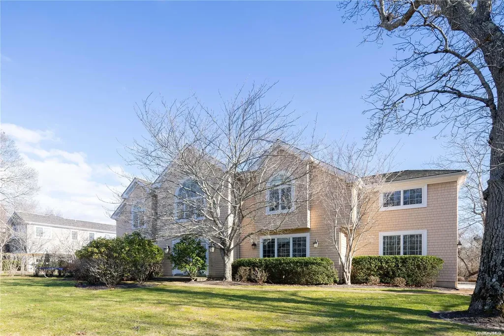 10 Michaels Way Westhampton Beach NY 11978