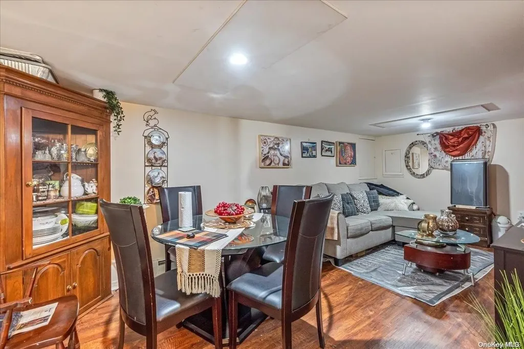 67 S Covert Avenue Elmont NY 11003