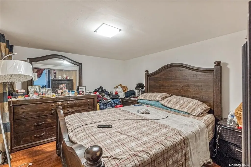 67 S Covert Avenue Elmont NY 11003