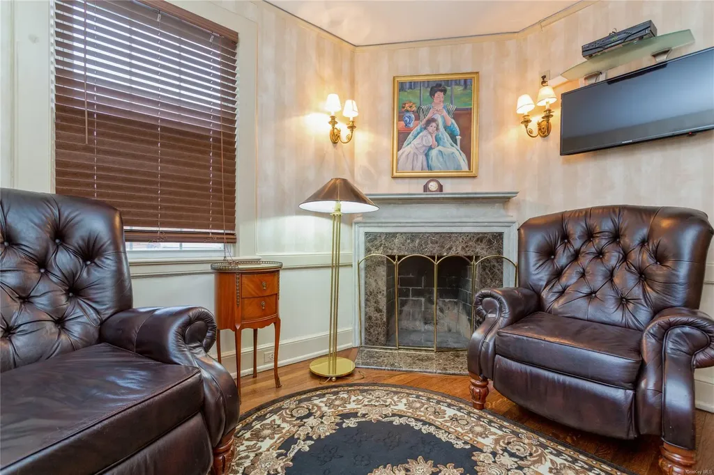 1245 Colonial Road Hewlett NY 11557