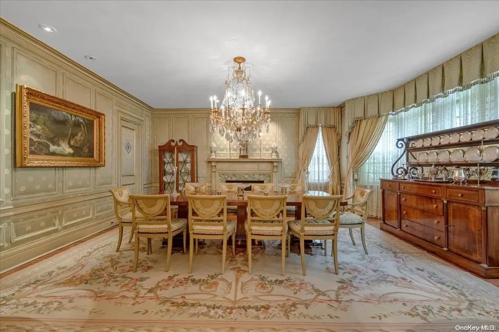 1 Meadow Drive Lawrence NY 11559