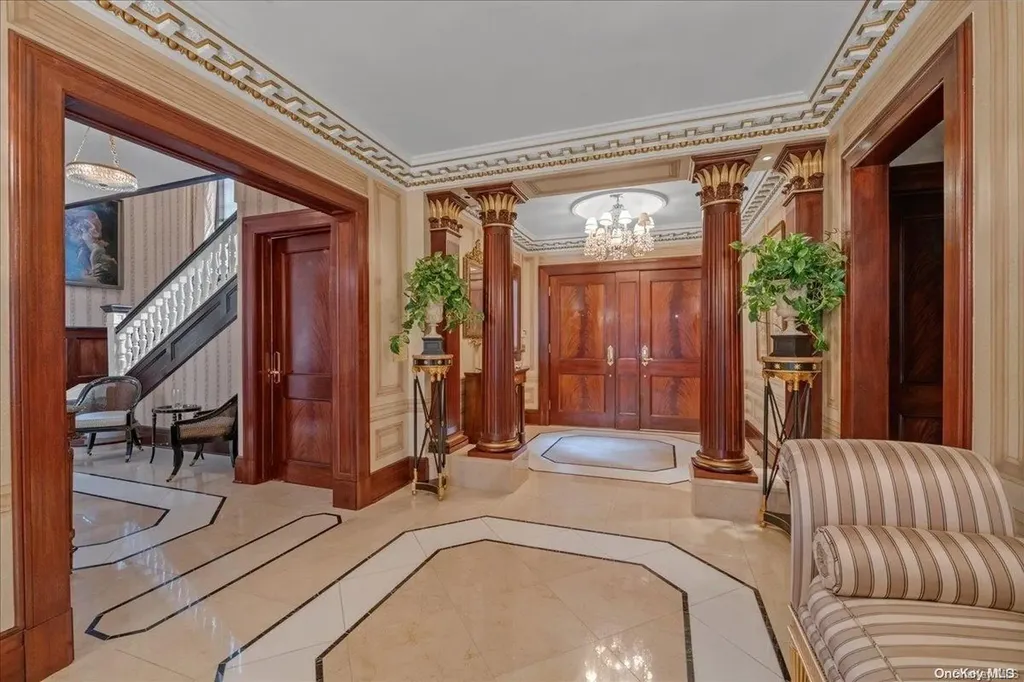 1 Meadow Drive Lawrence NY 11559