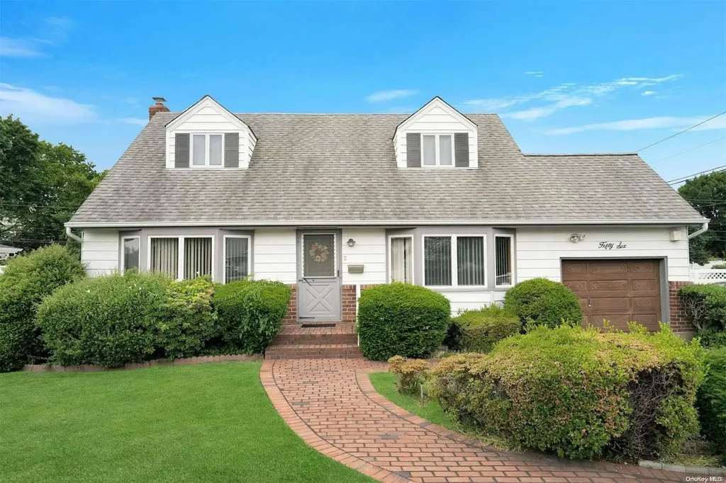 56 Terry Lane Commack NY 11725