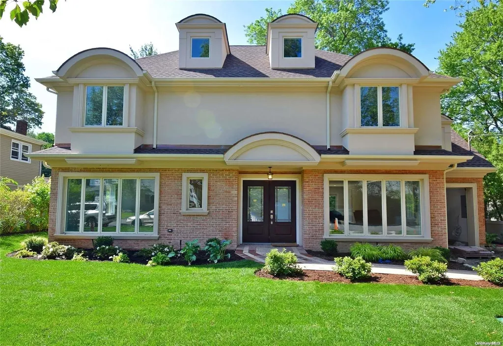 110 Baker Hill Road Great Neck NY 11023