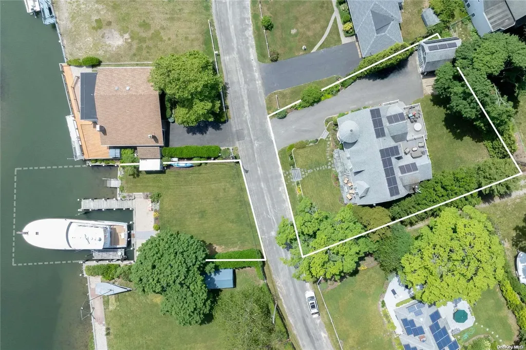 2480&2335 Minnehaha Boulevard Southold NY 11971