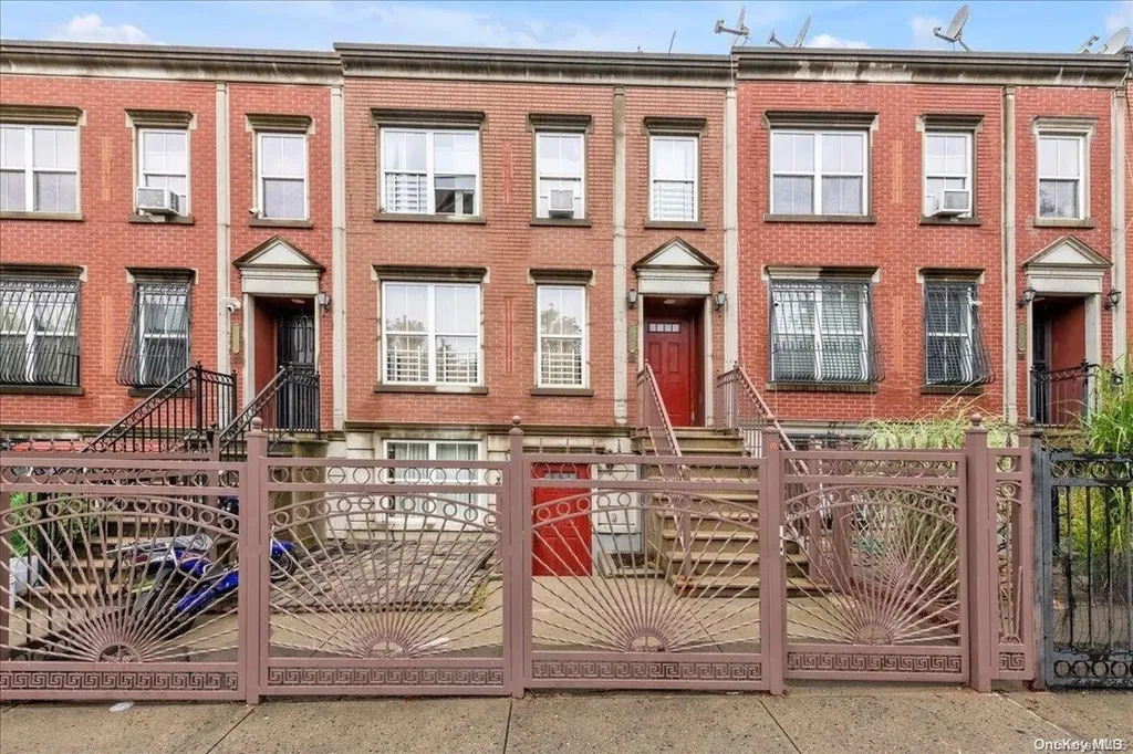 217 Eldert Street Brooklyn NY 11207