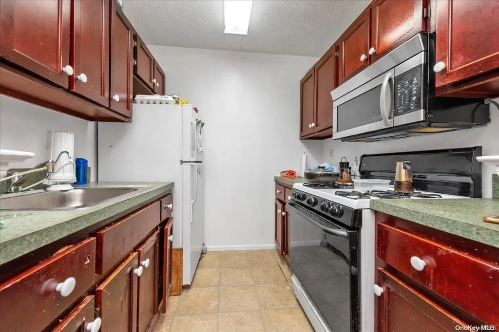 217 Eldert Street Brooklyn NY 11207