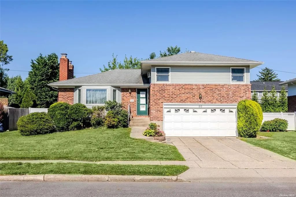 20 Hollywood Drive Plainview NY 11803