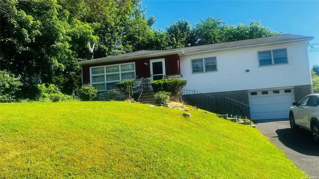 2 Sunny Lane Monroe NY 10950