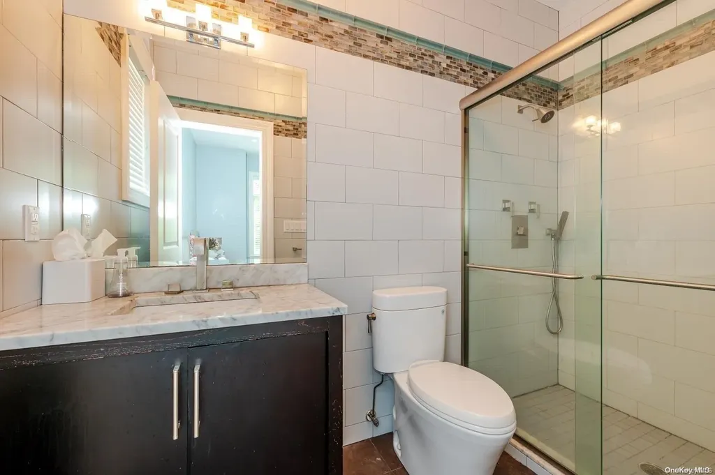 177 Lakeside Drive S Lawrence NY 11559