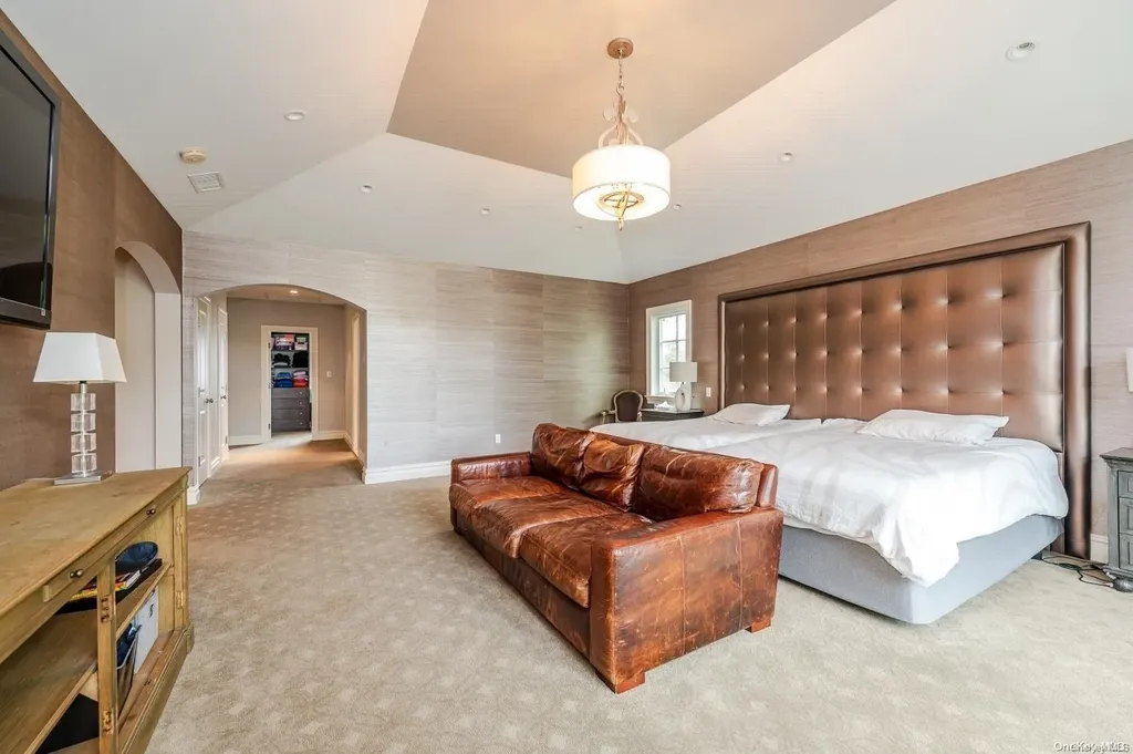 177 Lakeside Drive S Lawrence NY 11559