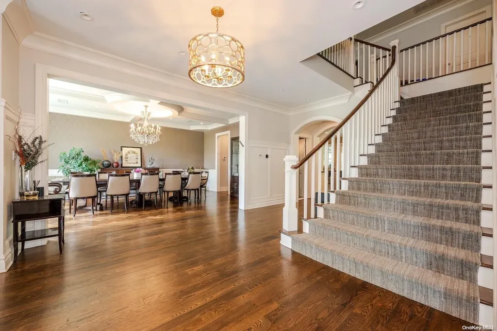 177 Lakeside Drive S Lawrence NY 11559