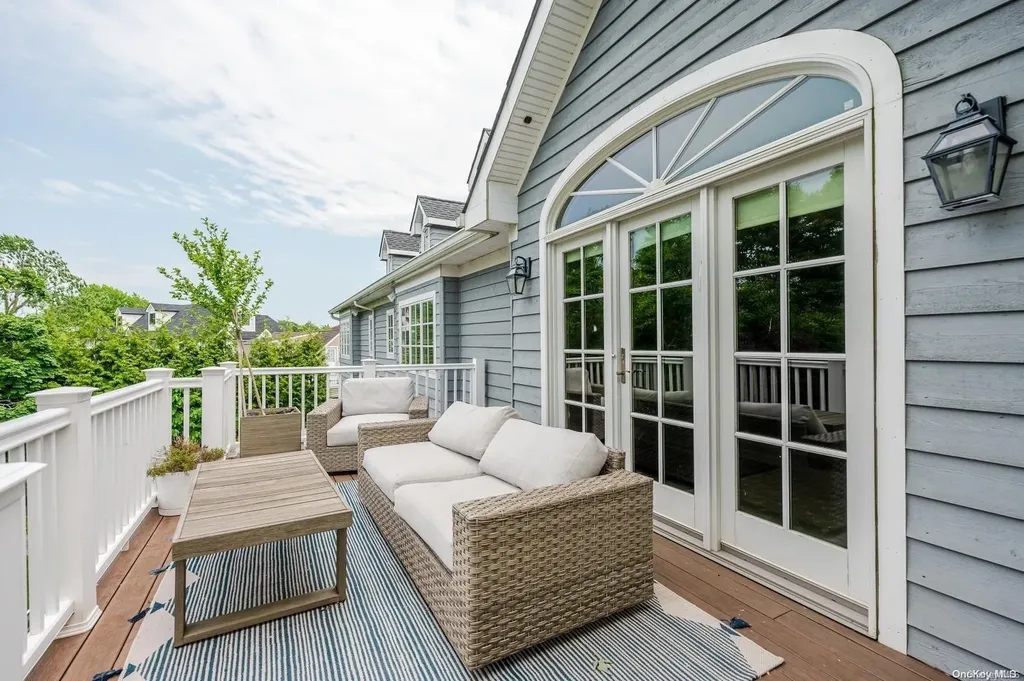 177 Lakeside Drive S Lawrence NY 11559