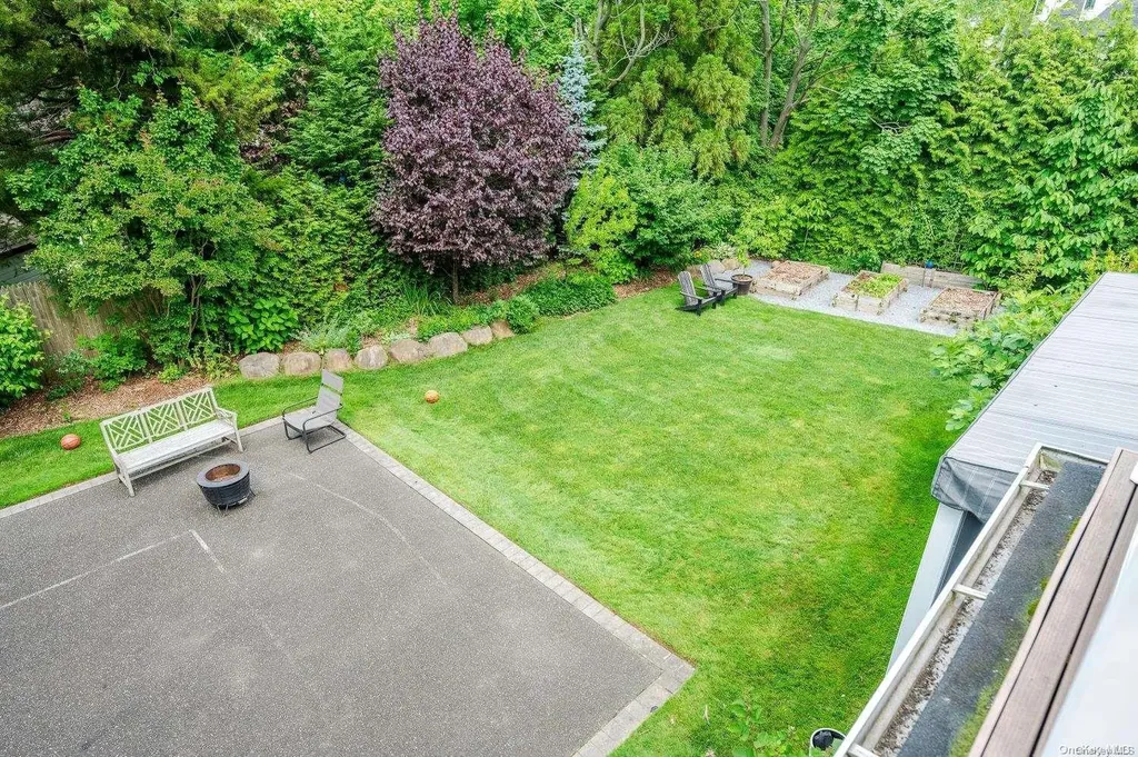 177 Lakeside Drive S Lawrence NY 11559