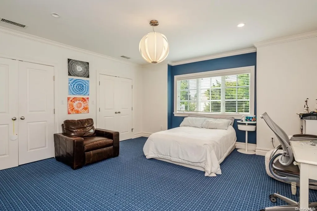 177 Lakeside Drive S Lawrence NY 11559