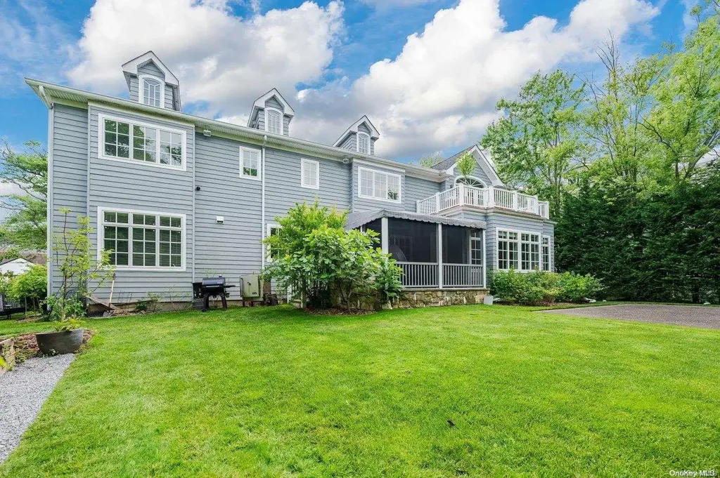 177 Lakeside Drive S Lawrence NY 11559