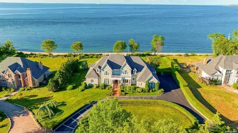 1640 Grandview Drive Orient NY 11957