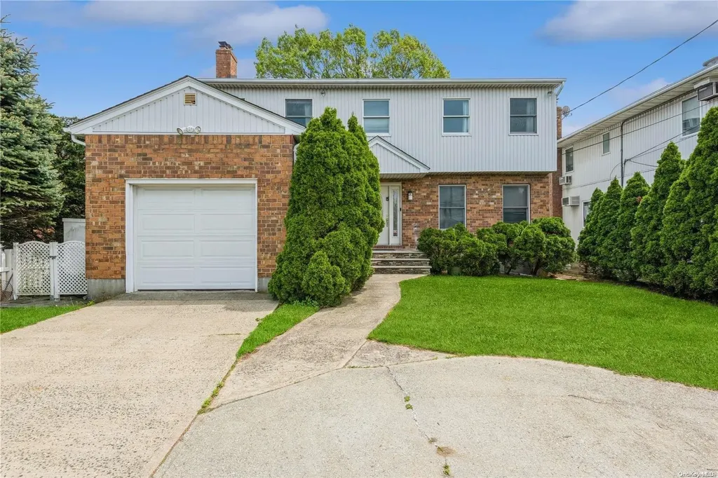 317 W Broadway Cedarhurst NY 11516