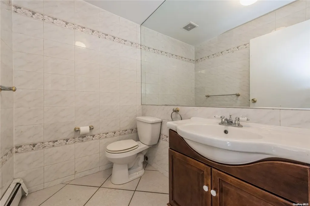 317 W Broadway Cedarhurst NY 11516