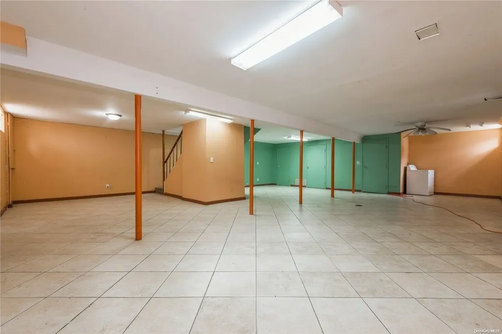 317 W Broadway Cedarhurst NY 11516