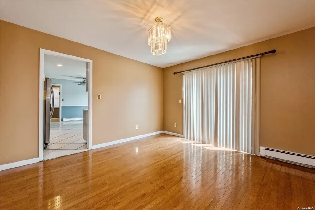 317 W Broadway Cedarhurst NY 11516