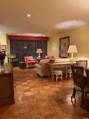270-10 Grand Central Parkway Floral Park NY 11005