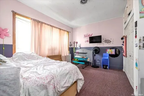 59-56 56th Road Maspeth NY 11378