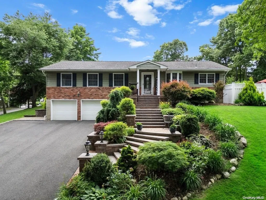 6 Scott Drive Smithtown NY 11787