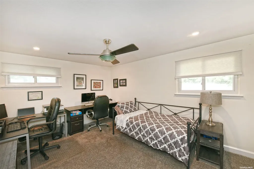 19 Eagle Lane Hauppauge NY 11788